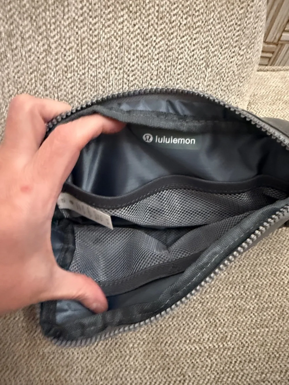 lululemon everywhere belt bag - Picture 6 of 6